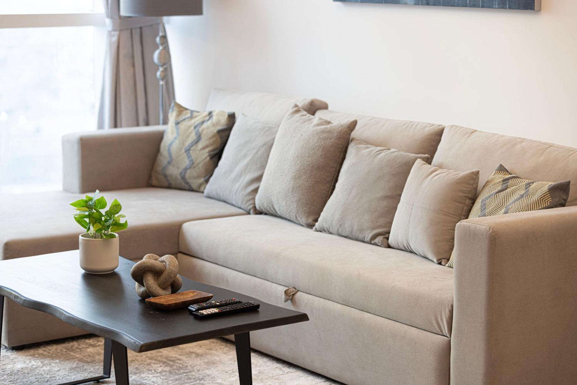 Apartment Luxurious 1br In Court Tower Business Bay