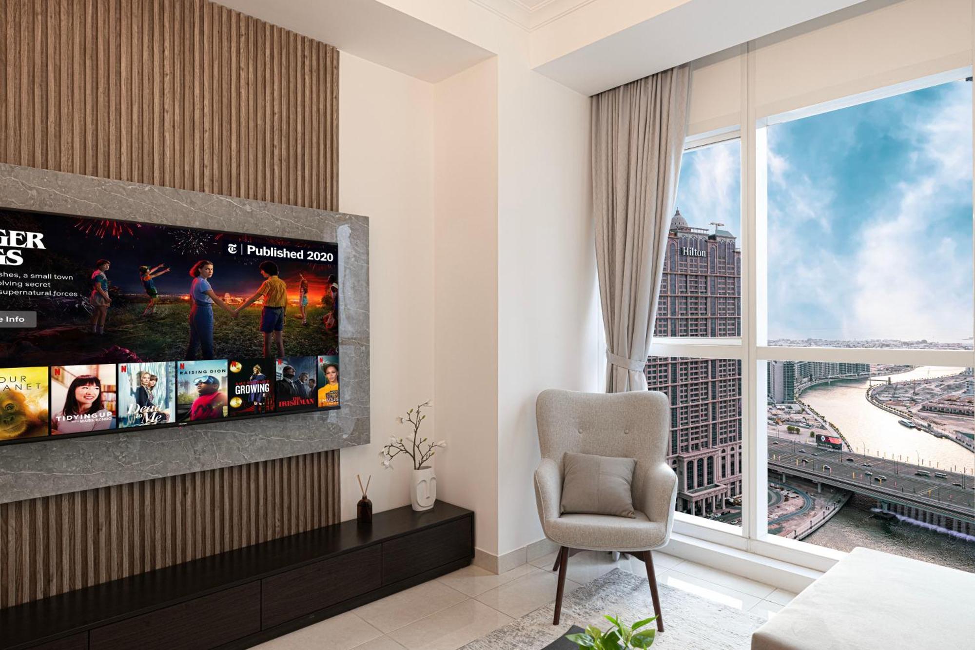 Luxurious 1br In Court Tower Business Bay Dubai