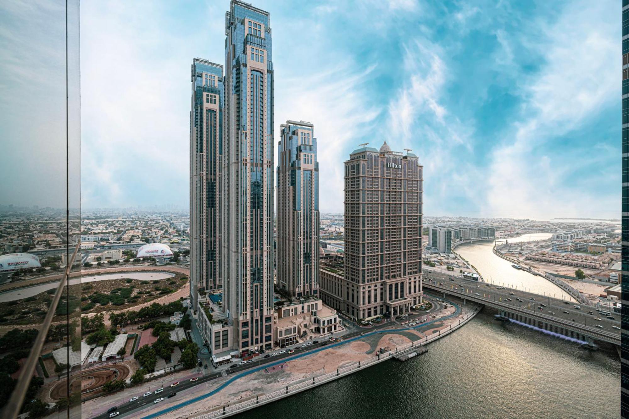 Luxurious 1br In Court Tower Business Bay Apartment Dubai