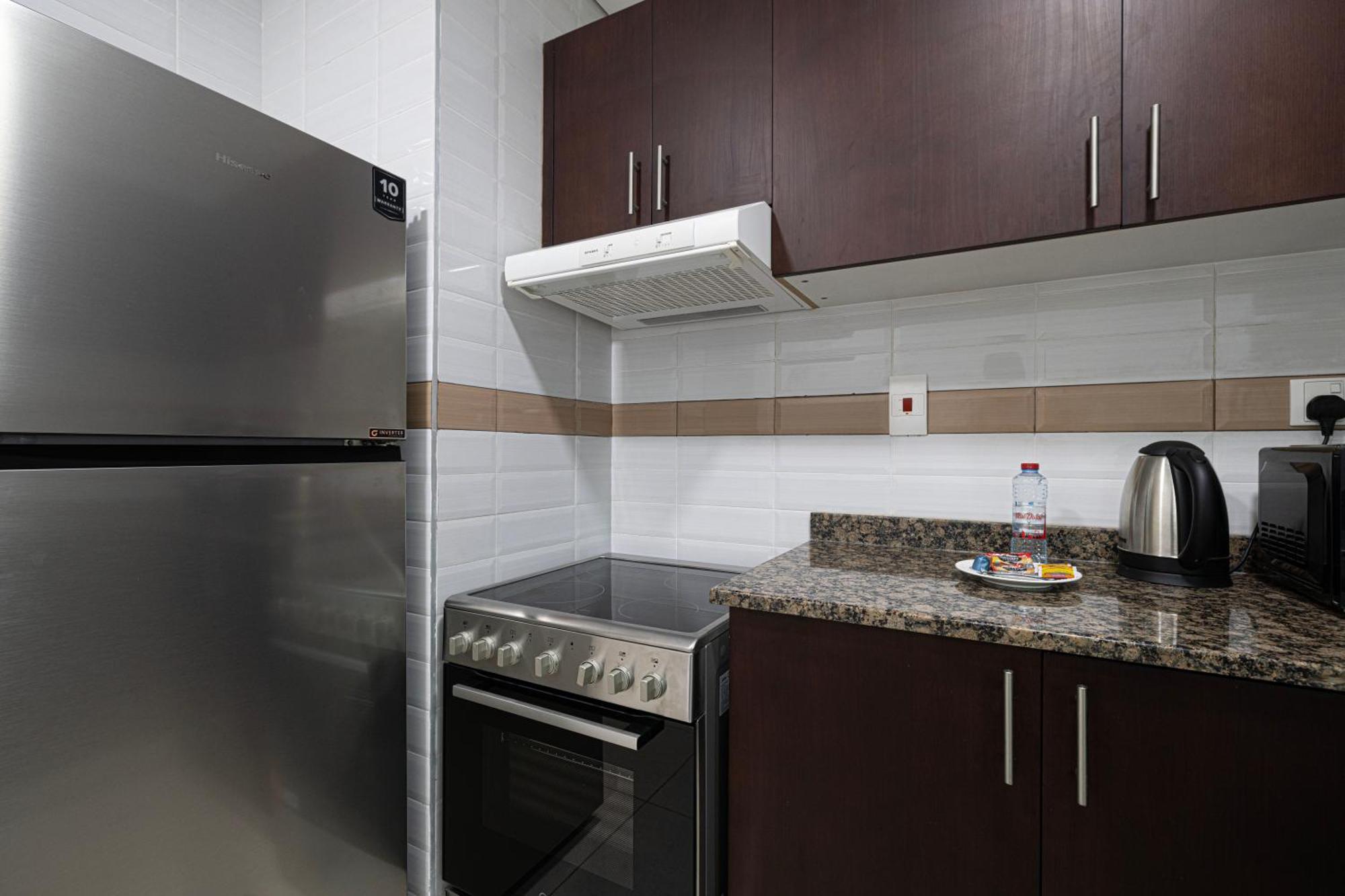Apartment Luxurious 1br In Court Tower Business Bay Dubai