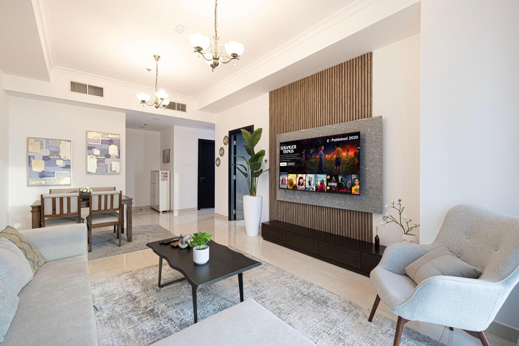 Apartment Luxurious 1br In Court Tower Business Bay *